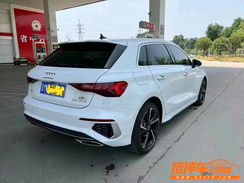 呂梁22年奧迪A39