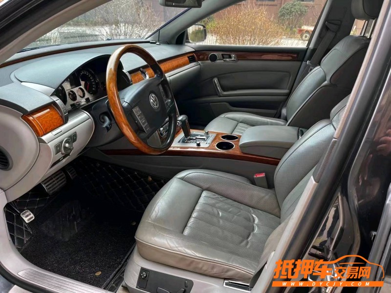 潍坊10年大众辉腾3