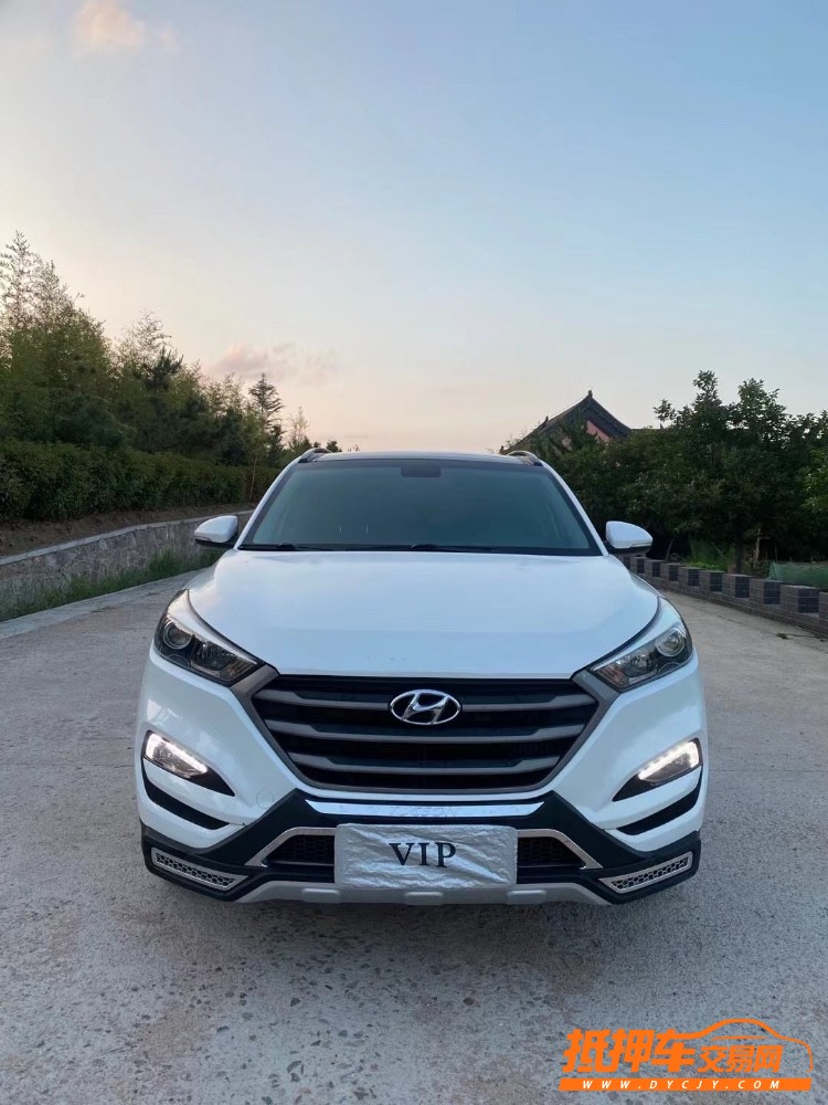 青岛17年现代途胜1