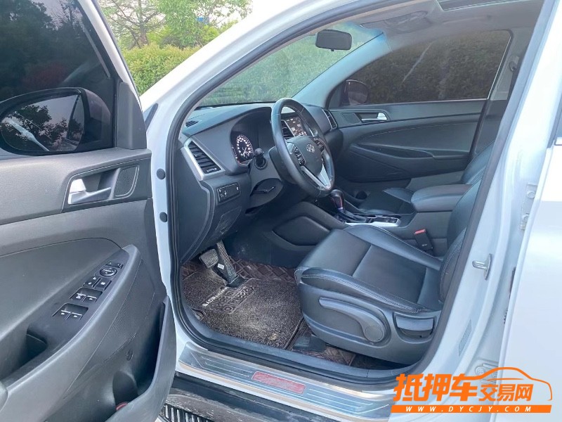 青岛17年现代途胜2