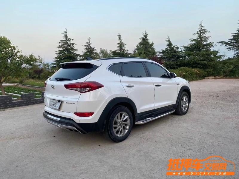 青岛17年现代途胜7