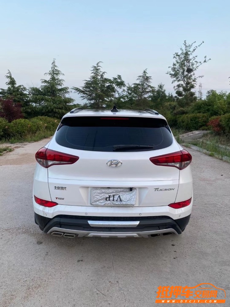 青岛17年现代途胜9