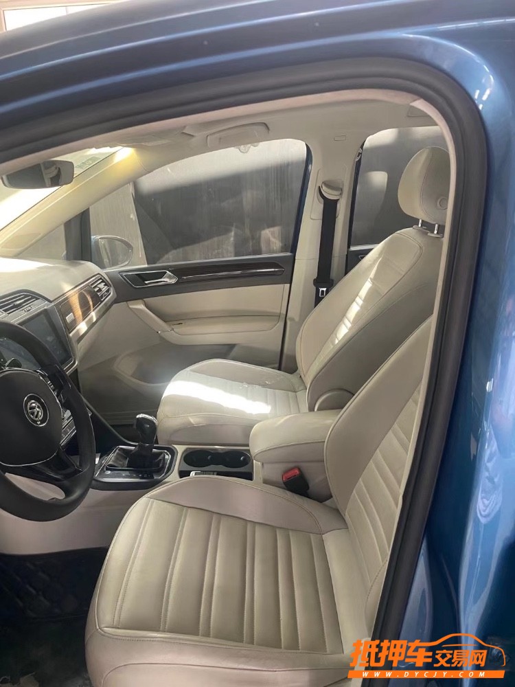 青岛16年大众途安3