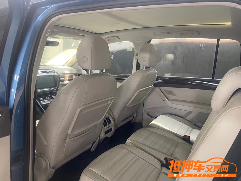 青岛16年大众途安2