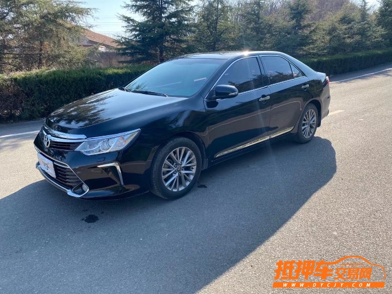 青岛16年丰田凯美瑞2