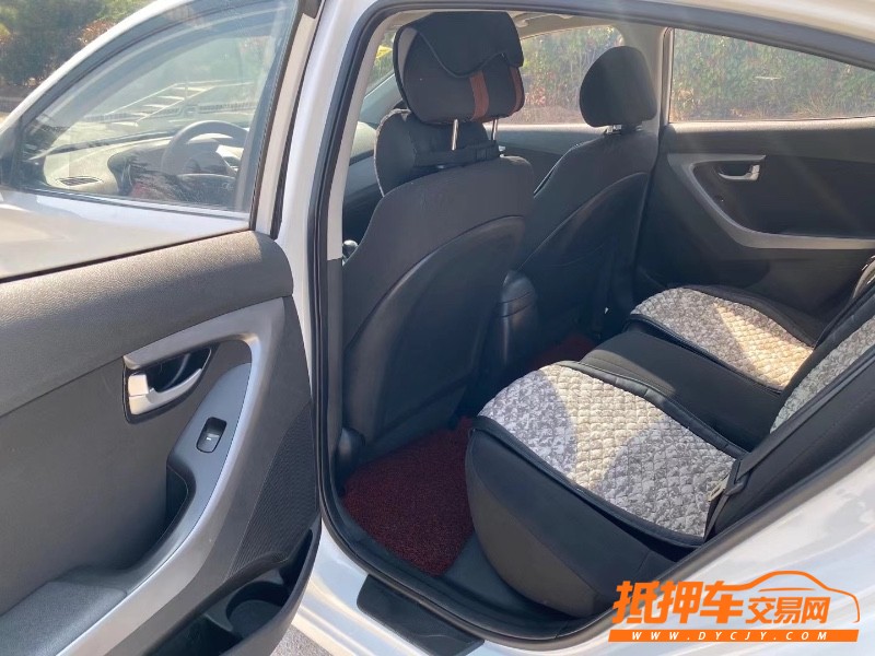 青岛17年现代朗动5