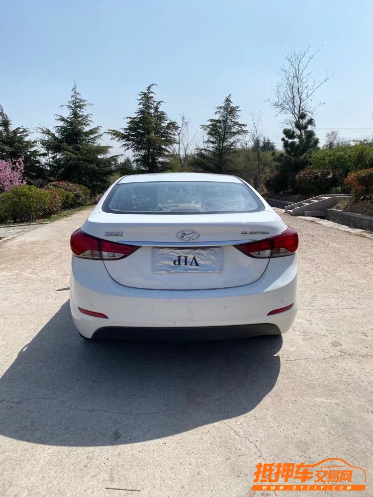 青岛17年现代朗动8