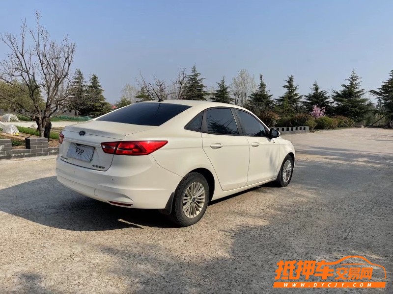 青岛16年福特福睿斯3