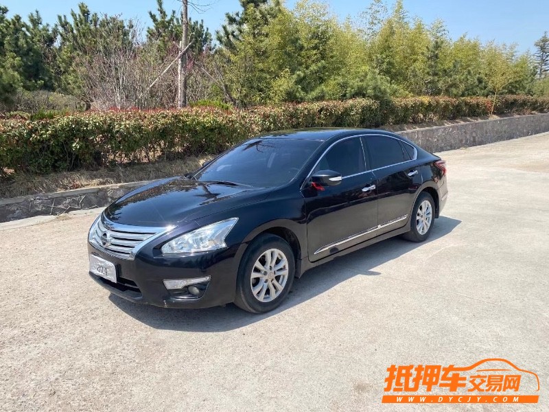 青島14年日產天籟5