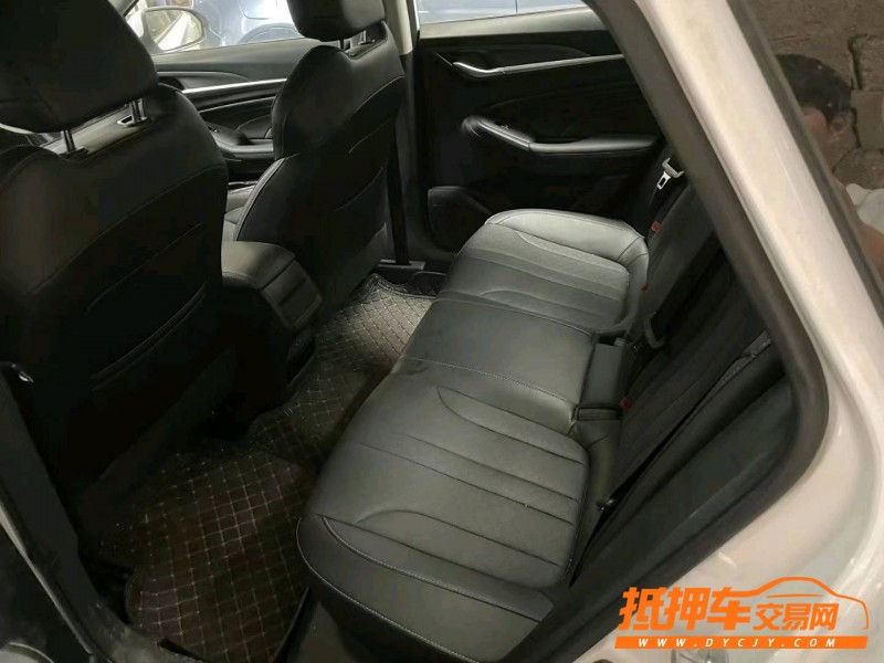 東營21年長安汽車逸動5