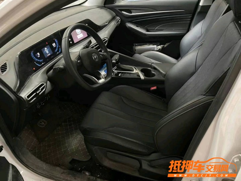 東營21年長安汽車逸動4