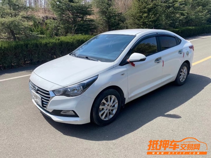 青岛19年现代悦纳2