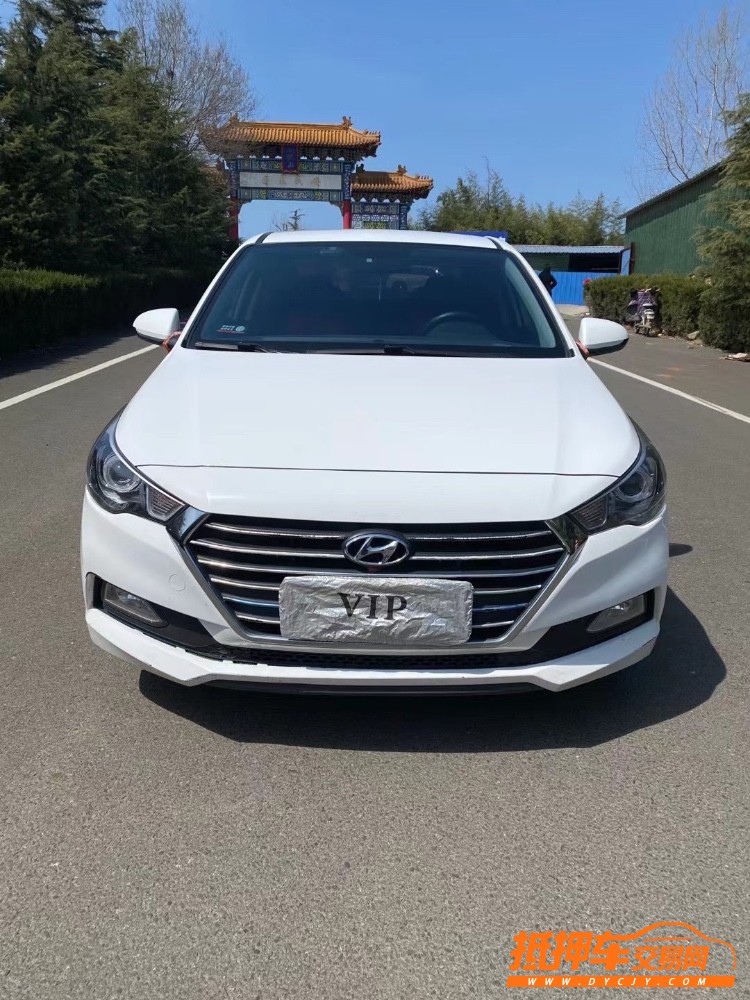 青岛19年现代悦纳1