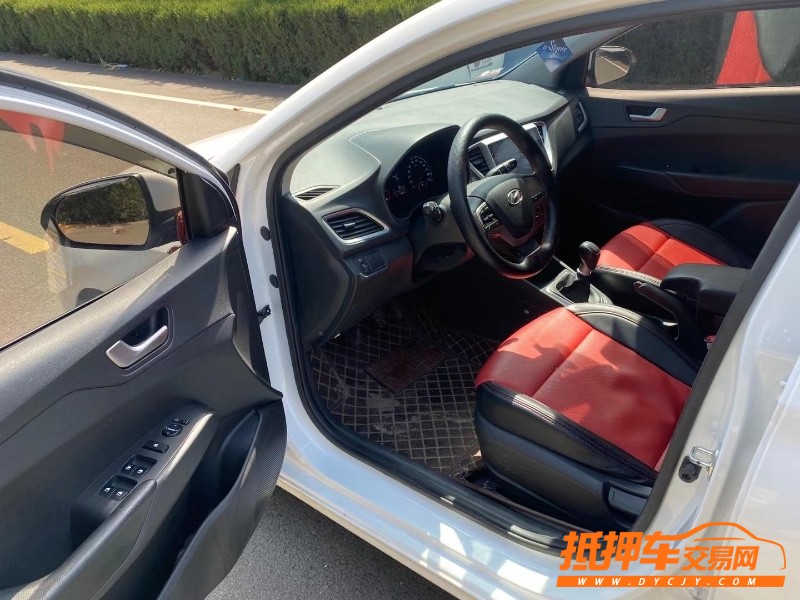 青岛19年现代悦纳6