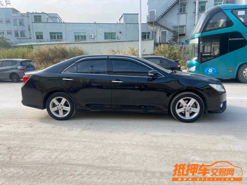 东莞12年丰田凯美瑞7