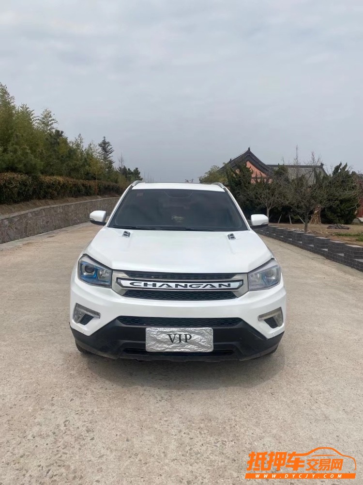 青島17年長安汽車CS751