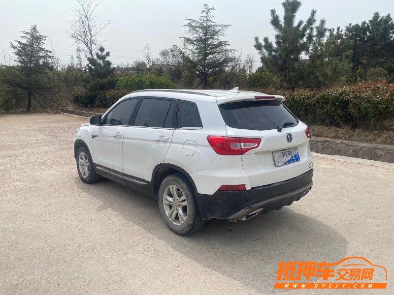 青島17年長安汽車CS757
