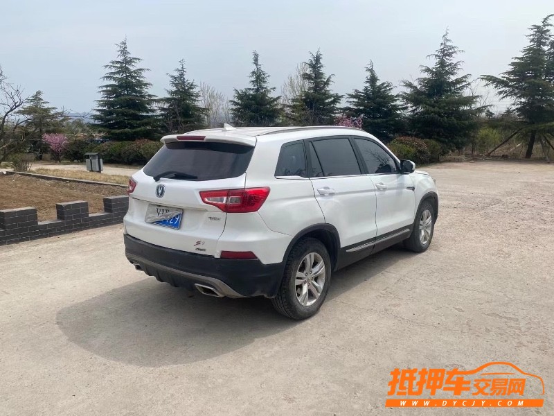 青島17年長安汽車CS758