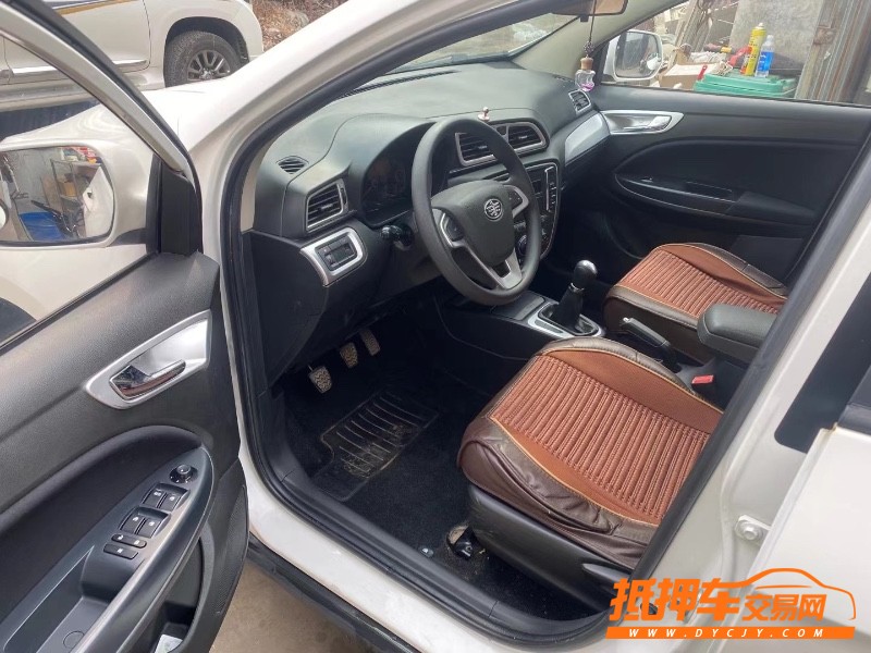 青岛15年一汽骏派D603