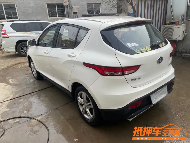 青岛15年一汽骏派D607