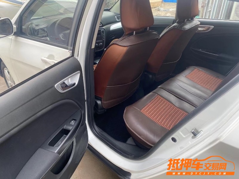 青岛15年一汽骏派D608