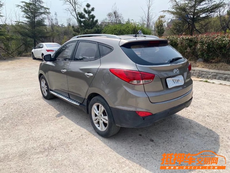 青岛13年现代ix353