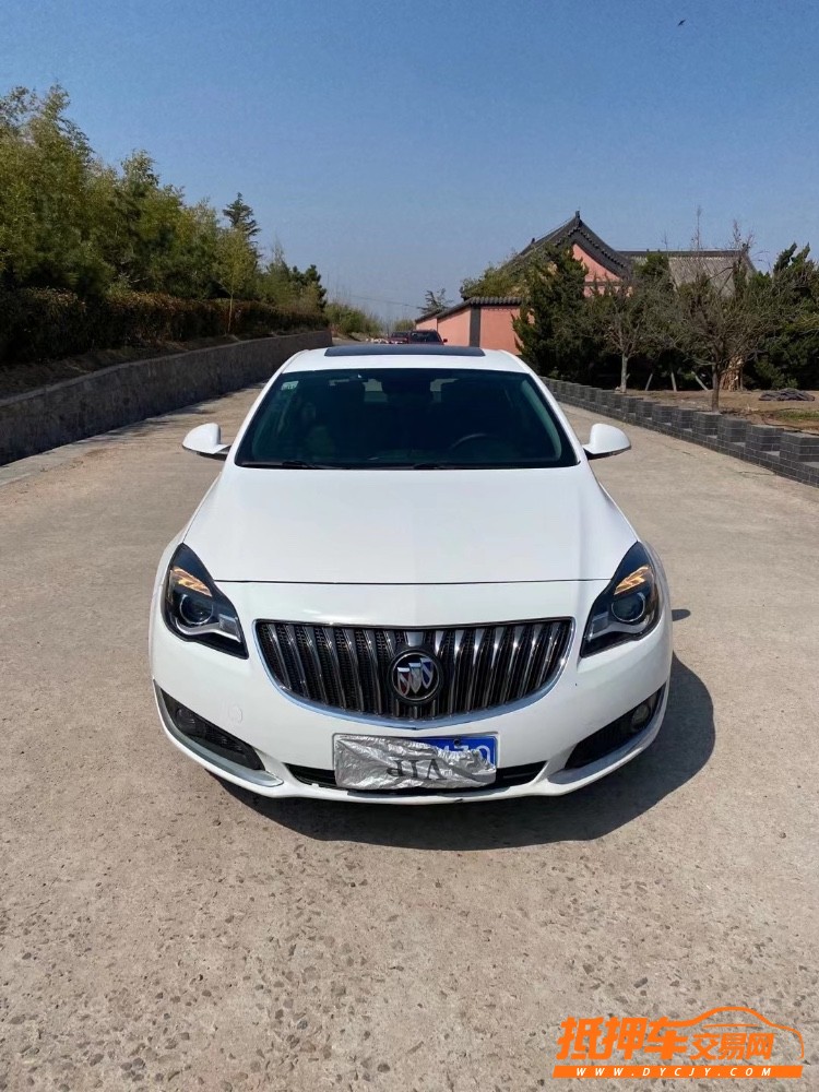 青岛15年别克君威9