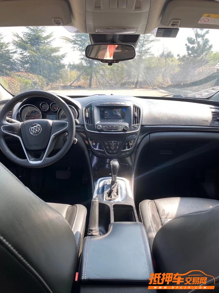 青岛15年别克君威6