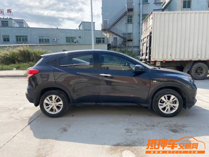 东莞16年本田缤智8