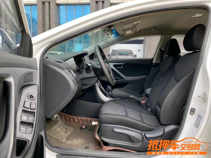 东莞17年现代朗动8