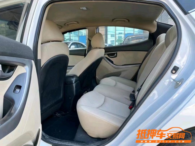 东莞17年现代朗动6