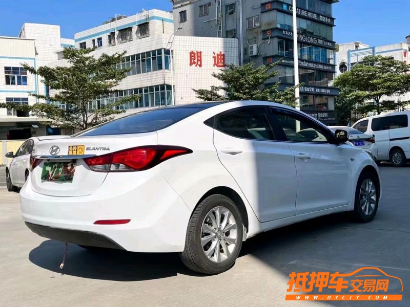 东莞17年现代朗动8