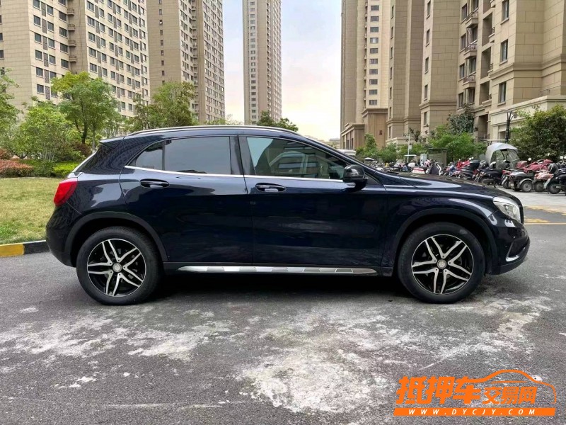 徐州15年奔驰GLA3