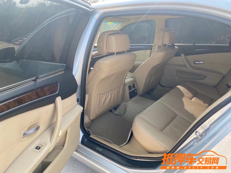 青岛10年宝马5系9