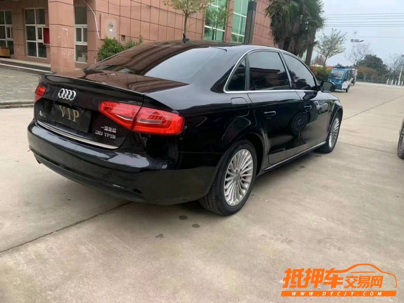 徐州13年奥迪A4L8
