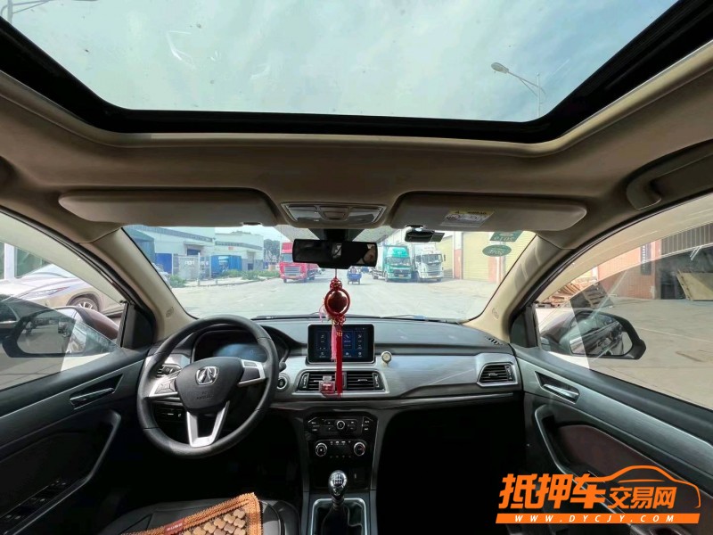 东莞17年北汽威旺M50F6