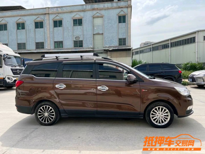 东莞17年北汽威旺M50F8