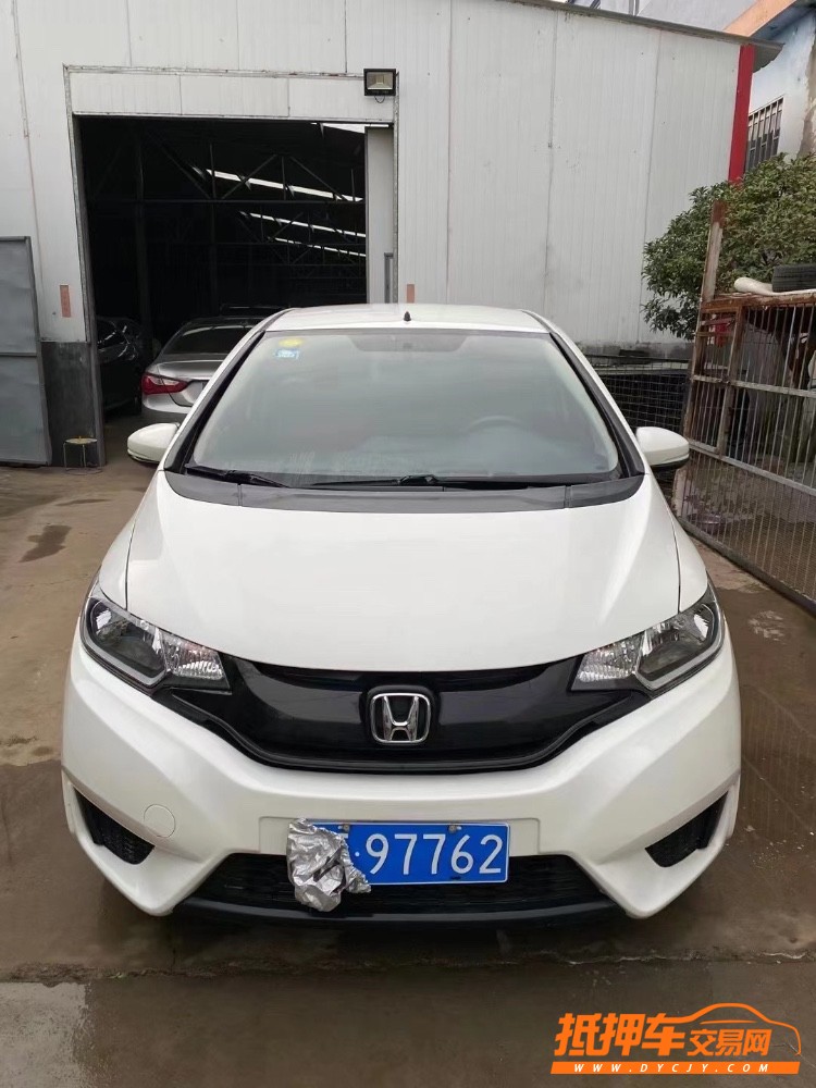 青岛16年本田飞度1