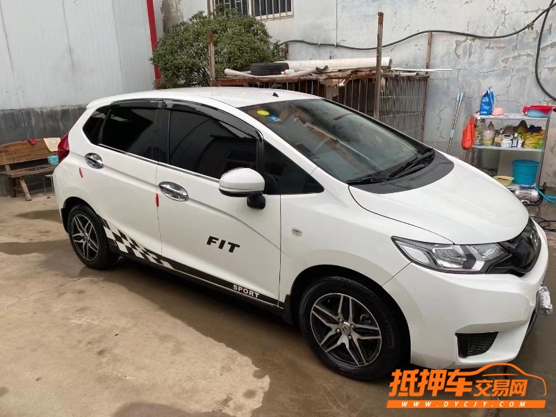 青岛16年本田飞度4