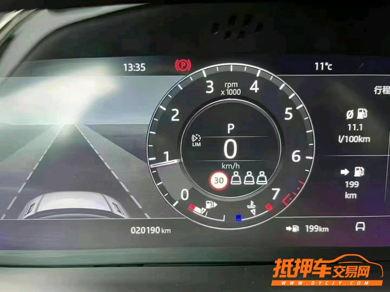 南通20年路虎極光3