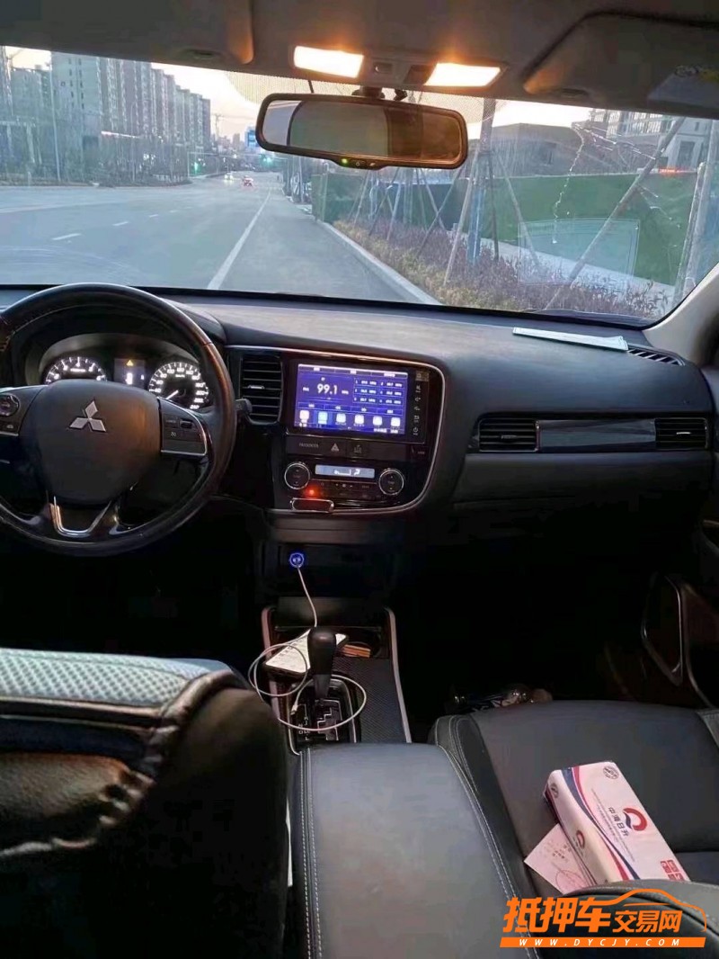 北京19年三菱欧蓝德5