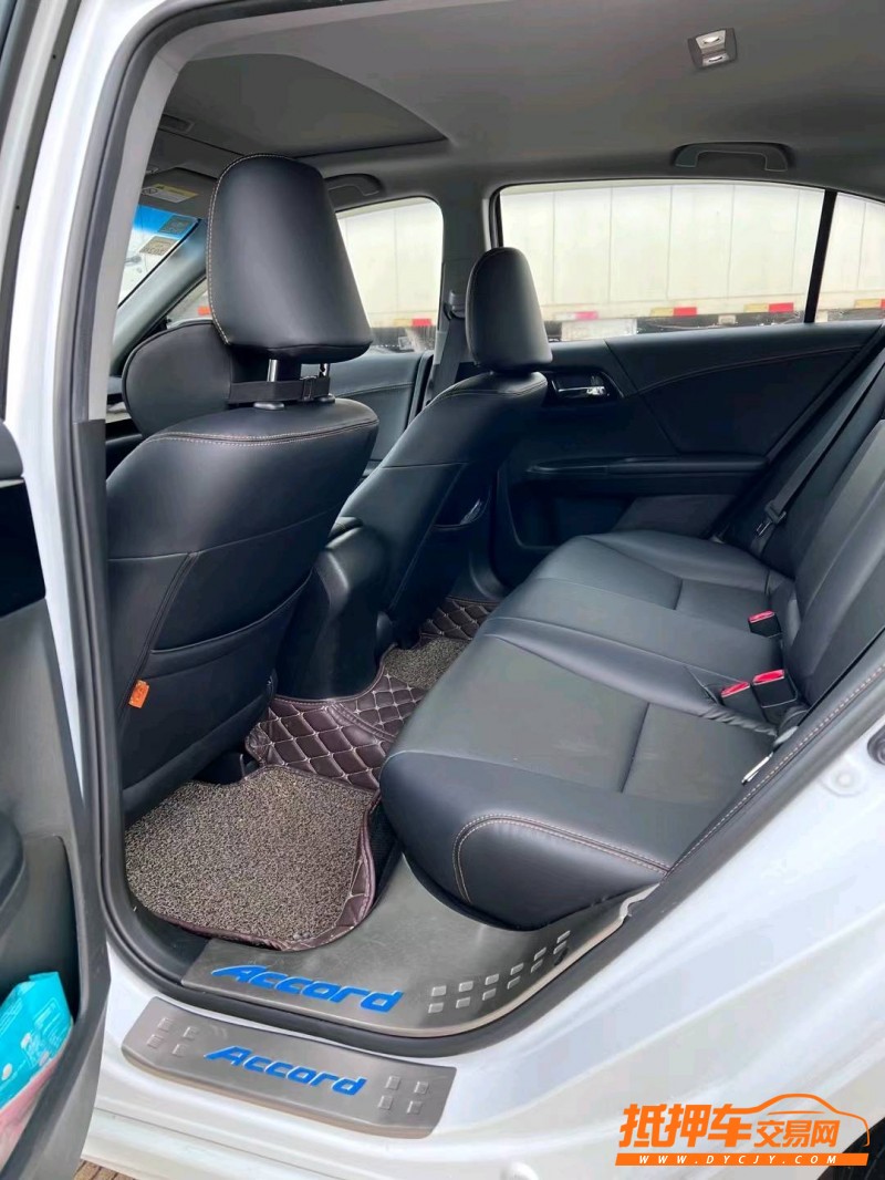 东莞18年本田雅阁6