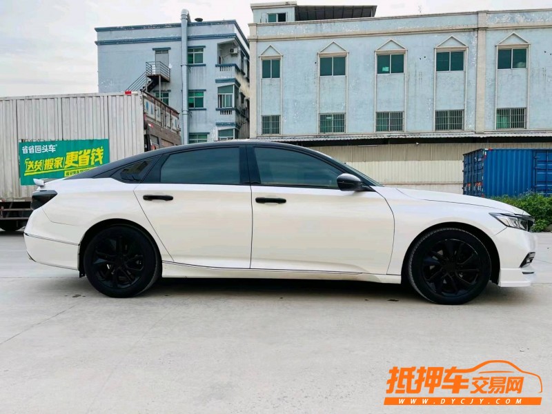 东莞19年本田雅阁8