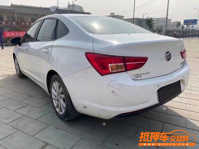 北京17年别克威朗2