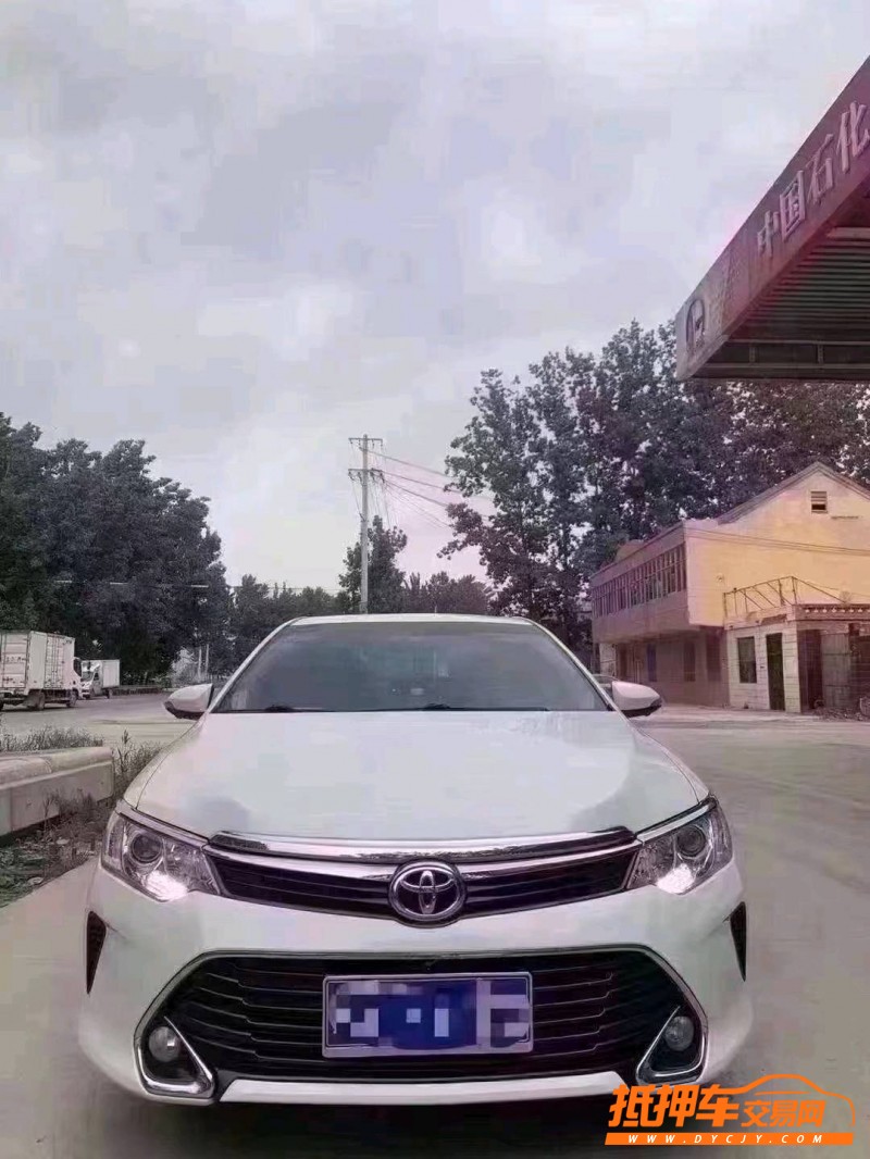 北京17年丰田凯美瑞1