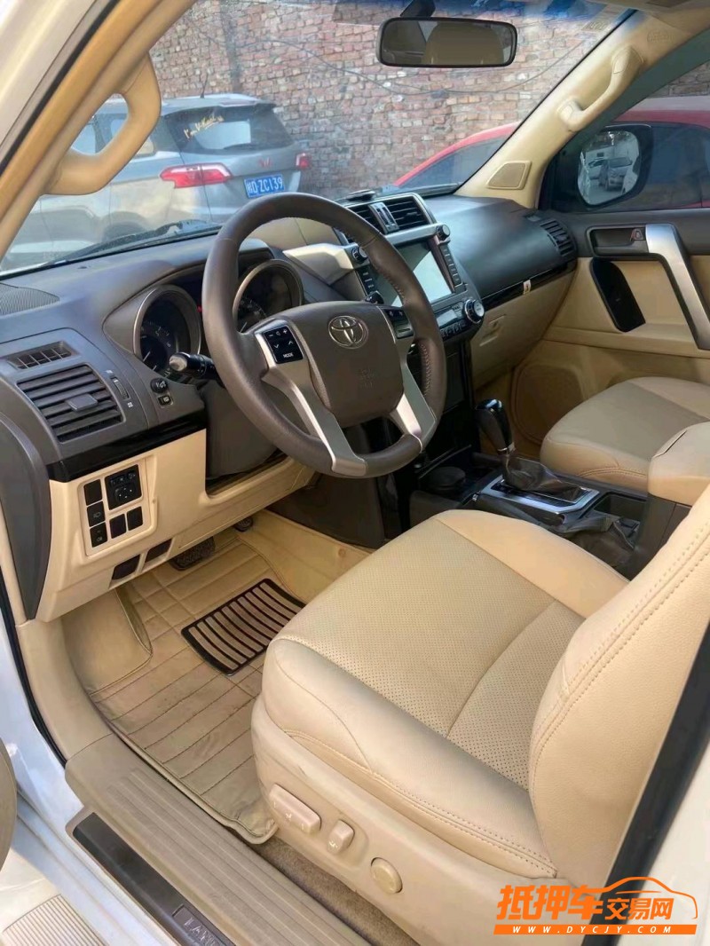 北京14年丰田普拉多8