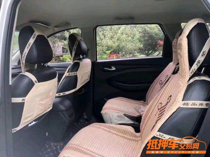 青島21年五菱汽車宏光S35