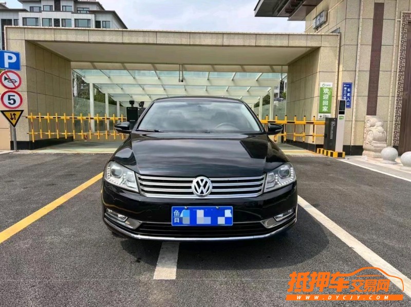 青岛15年大众迈腾1