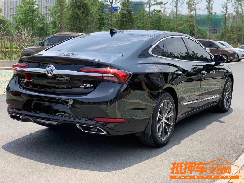 青岛20年别克君越6