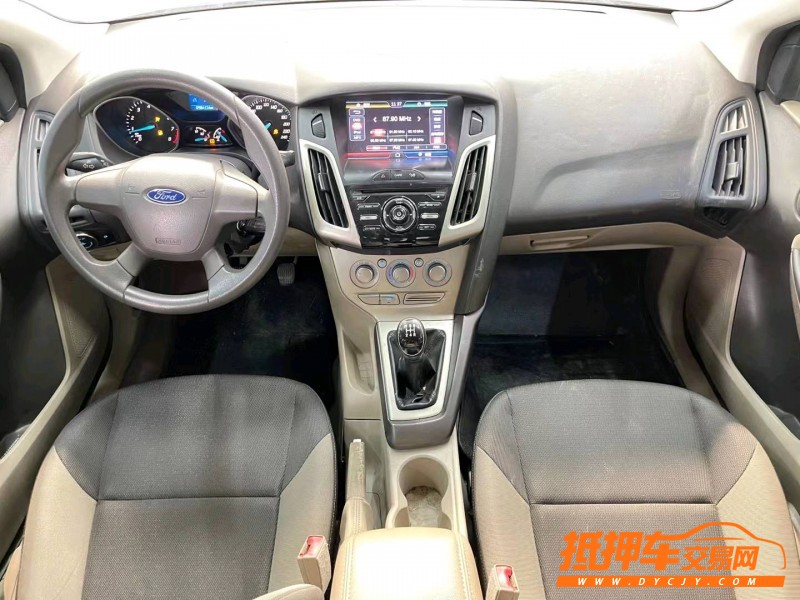 濟寧15年福特福克斯5